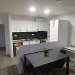 Aim * Kukljica